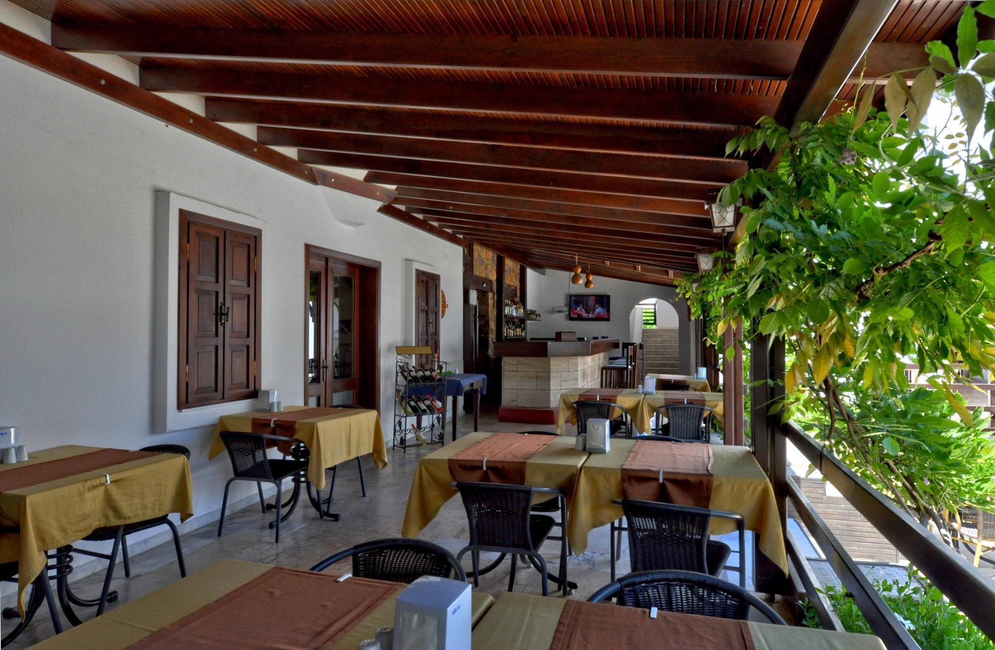 Atrium Otel